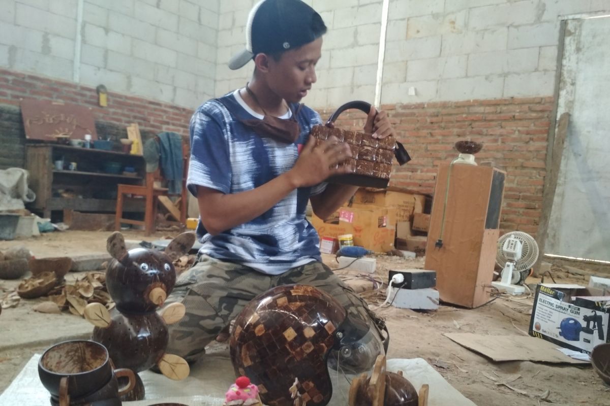 alat bor tempurung kelapa