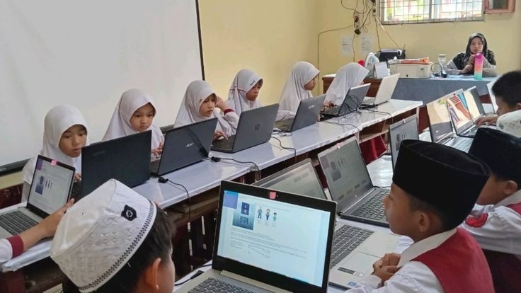 sekolah-islam-terbaik-berbasis-teknologi-digital