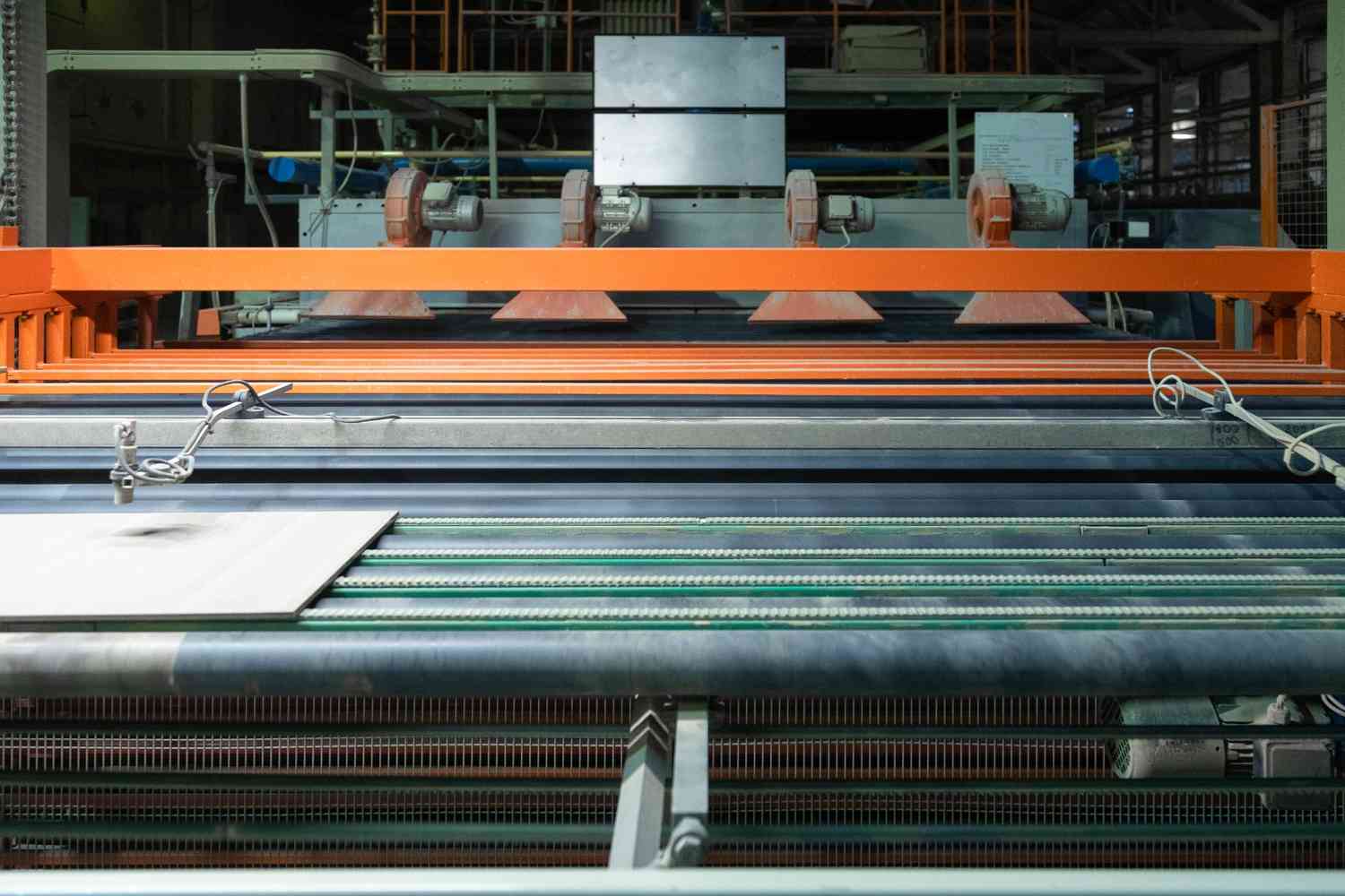 Sistem Conveyor untuk Gudang Modern