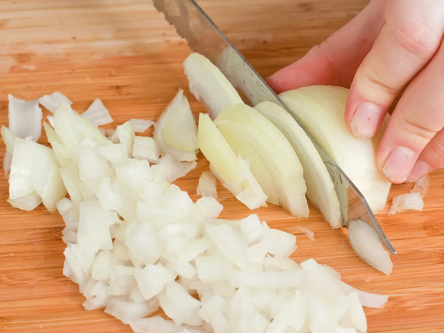 ukuran potongan bawang untuk masakan